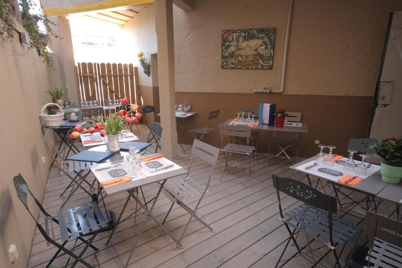 Hotel A La Tasse A Moustache Thonon-les-Bains Bagian luar foto
